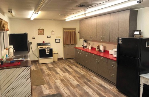 Winfred Cabin | Spacious Farm Stay