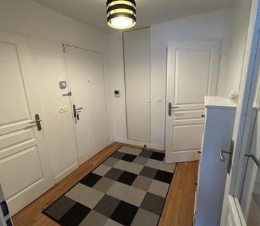 Billancourt–Rives de Seine Apartment | Spacious flat ideal for working or events