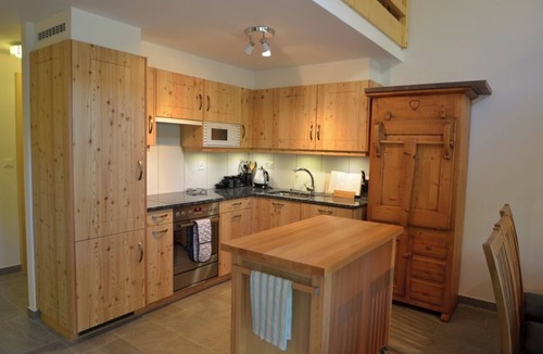 Grimentz Apartment | Spacious flat for 7 people 100m from the ski slopes: 3 double bedrooms with king-size beds - 1 bedro