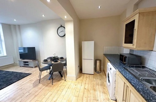 Whitechapel Apartment | Spacious flat in the East Endnn