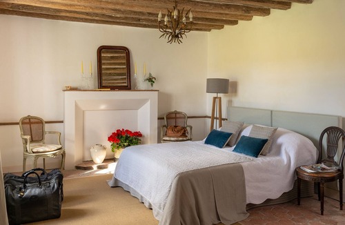 Courtomer Other | Spacious four bedded farmhouse on the historic Courtomer estate. Pets welcome.