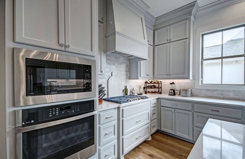 Madison House | Spacious Four Bedroom Home in Madison County