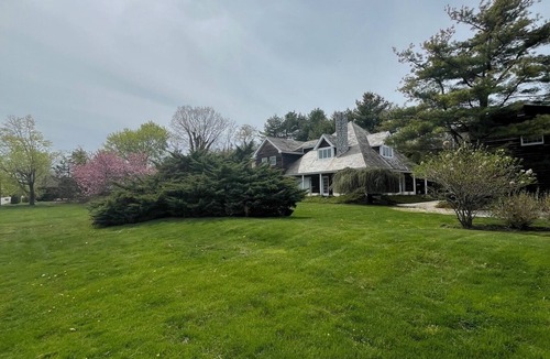 Aquebogue House | Spacious four bedroom house in peaceful Jamesport;