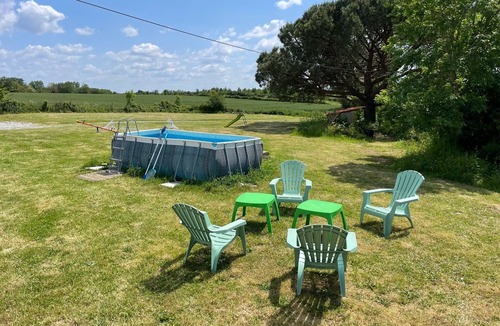 Les Clouzeaux Cottage | Spacious gite with SPA, pool table, table soccer and large garden