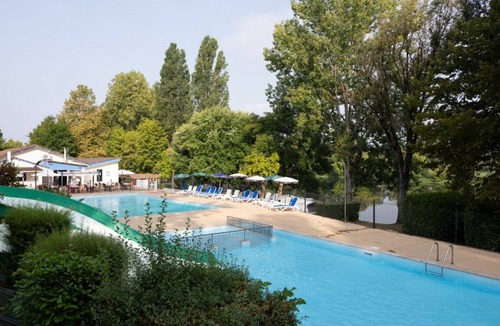 Badefols-sur-Dordogne Ski Chalet | Spacious chalet without kitchen with terrace - 6 people