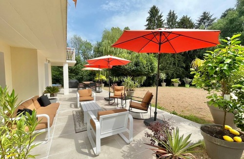 La Chapelle-de-la-Tour Villa | Spacious and charming