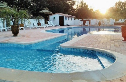 Massillargues-Attuech House | Spacious Mobile Home 3 Bedrooms with Terrace