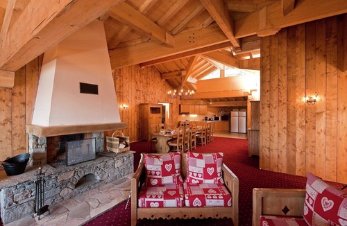 La Rosiere Apartment | Spacious Ski Chalet w/Pool