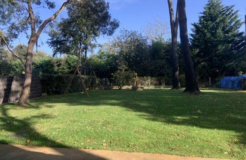 Saint-Brevin-les-Pins Cottage | Spacious house 800m from beach, garden, pets welcome, parking, WiFi