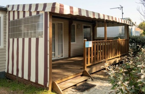 Saint-Michel-Chef-Chef House | Spacious mobile home 6 people, terrace