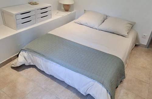 Saint-Victor-des-Oules Villa | SPACIOUS VILLA IN PROVENCE (UZES)