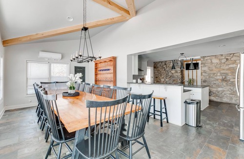 Lakeview House | Spacious & Fun, Tranquil Get Away | 5BR, Sauna