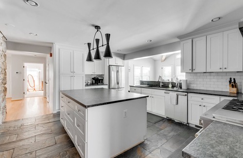 Lakeview House | Spacious & Fun, Tranquil Get Away | 5BR, Sauna