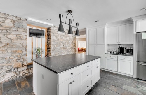 Lakeview House | Spacious & Fun, Tranquil Get Away | 5BR, Sauna