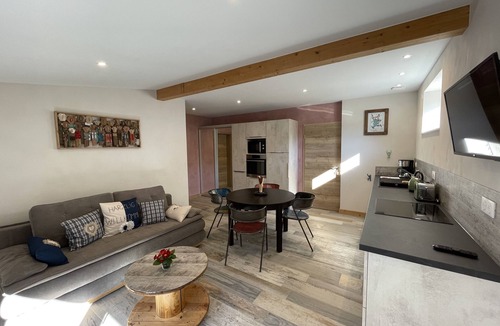 Dambach-la-Ville Cottage | Spacious gîte, ground floor, terrace pmr access, T