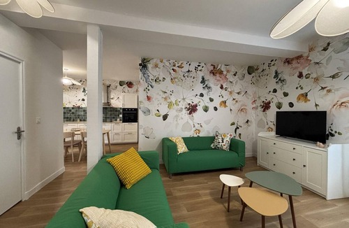 Chantelle Apartment | Spacious gîte in Chantelle, pets allowed