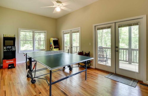 Wiley House | Spacious Georgia Escape with Fireplace, Deck and Grill