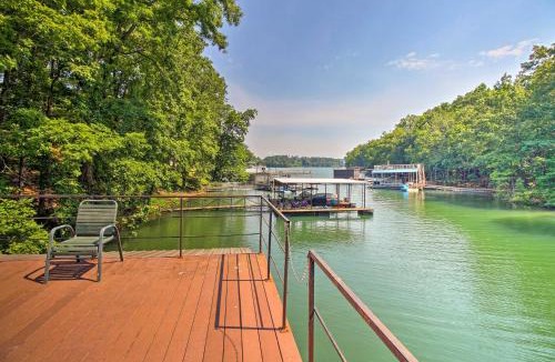 Gainesville House | Spacious Georgia Getaway with Dock on Lake Lanier!