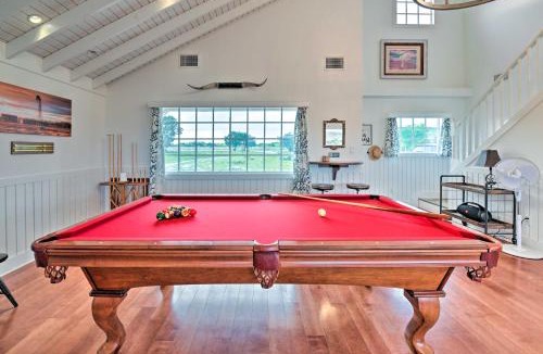 Palo Pinto County House | Spacious Getaway ~ 12 Acres, Views, & Hot Tub!