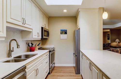 Beach Lagoon Condo | Spacious Getaway Featuring Shared Pool & Tennis Court + Free WiFi, AC, W/D