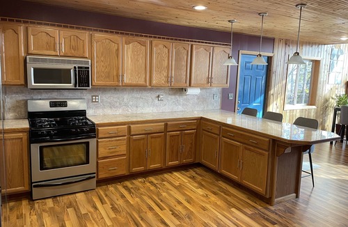 Manistee House | Spacious getaway nestled between two beautiful lakes!