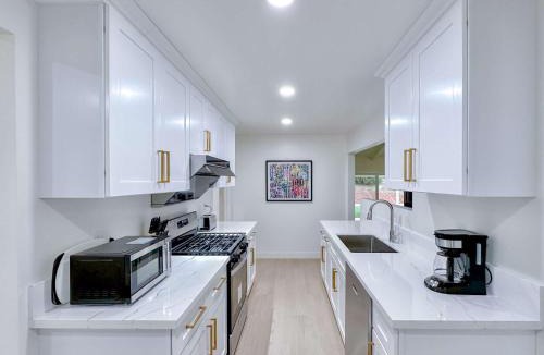 Rowland Heights House | Spacious Getaway Between LA And OC - 4BR