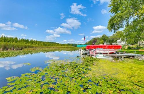 East Troy House | Spacious Getaway w/Boat Dock in East Troy!
