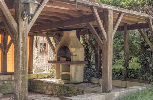 Thillombois Cottage | Spacious Gîte for 12 with Fireplace & Garden, Opposite Thillombois Castle