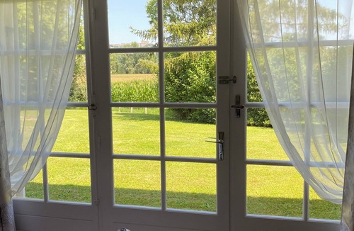 Monclar House | Spacious Gite with Large Private Swimming Pool