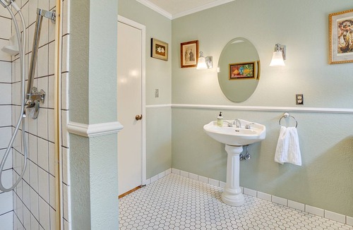Jacoby Creek House | Spacious golf course home with chefs kitchen