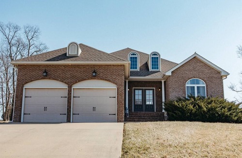 Marion House | Spacious Golf Course Homes on 4th and 5th Holes