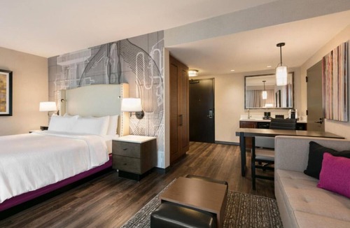 Berkeley Heights Hotel | Spacious Good-Value Accommodation! 2 Family-friendly Units, Onsite Pool