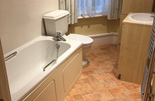 South Harrow Apartment | Spacious Ground floor Apartment