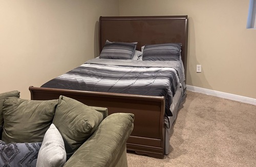 Hiram Apartment | Spacious Guestroom