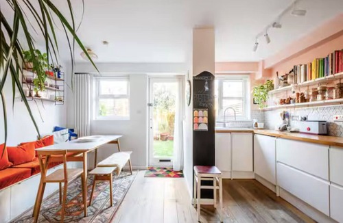 Haggerston House | Spacious Hackney Home - Pass the Keys