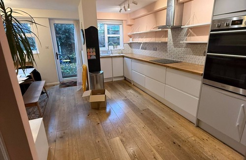 Haggerston House | Spacious Hackney Home - Pass the Keys