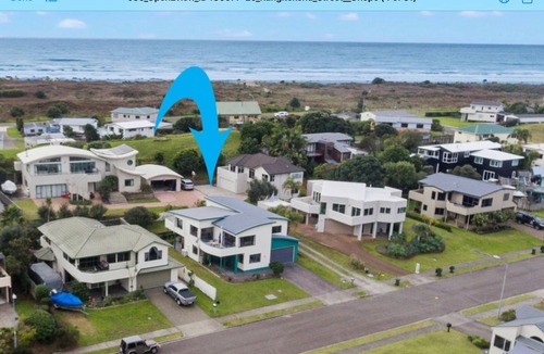 Ohope House | Spacious Harbourside Luxury