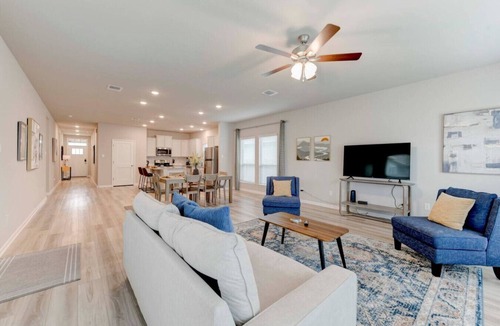 Bell County House | Spacious Haven for Workers in South Temple