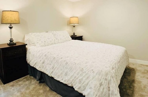 Green Lake Apartment | Spacious hideaway spot on Greenlake
