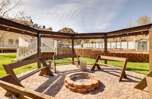 Hildale House | Spacious Hildale House with Large Deck!