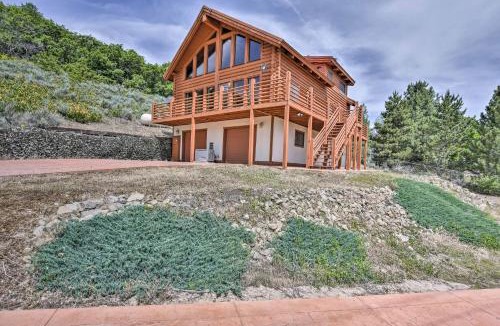 Eden House | Spacious Hilltop Cabin w/Deck & Scenic Views!