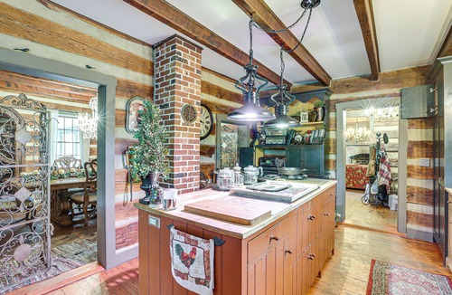 New Haven Cabin | Spacious & Historic Cabin in New Haven w/Pond!