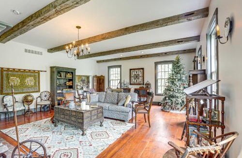 New Haven House | Spacious & Historic Cabin in New Haven w/Pond!