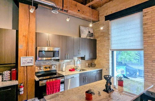 Exchange District Condo | Spacious Historic Loft in The Exchange, Steps to Waterfront & River
