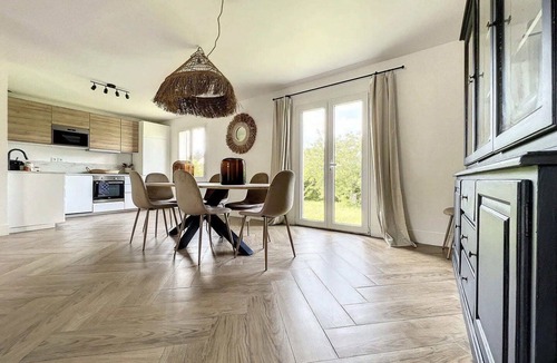 Hermanville-sur-Mer House | Spacious house 300m from the beach.