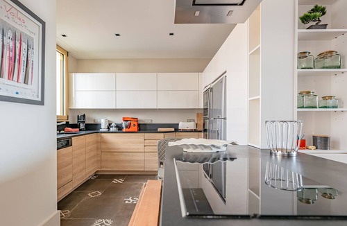 Les Sables d'Olonne House | Spacious house with elevator and air conditioning, near the beach