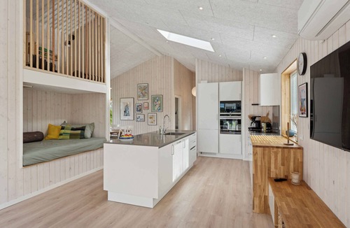 Bog By House | Spacious holiday home on Bogø
