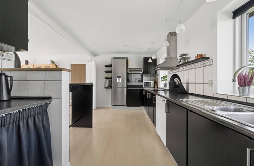 ster Assels House | Spacious holiday home with water view