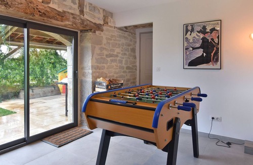 Thegra House | Spacious Holiday Home in Thégra with Private Pool