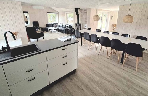 Havneby House | Spacious holiday home with spa forest